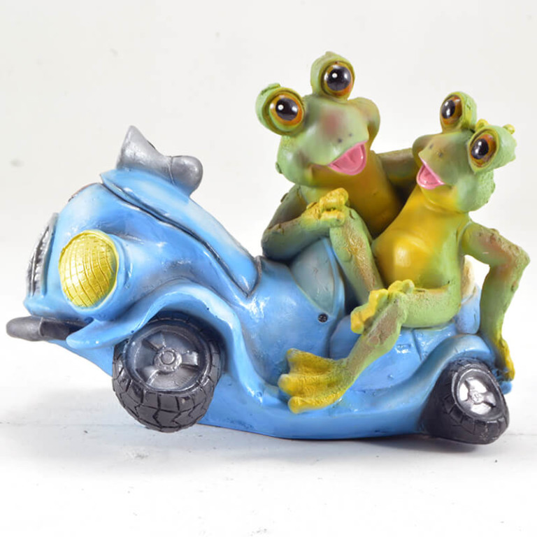 Кашпо Лягушки на автомобиле Н-24см, L-30 см, В-21см (С)